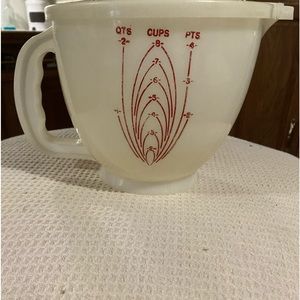 Mix N’ Store 8-Cup Measuring Bowl W/ Lid